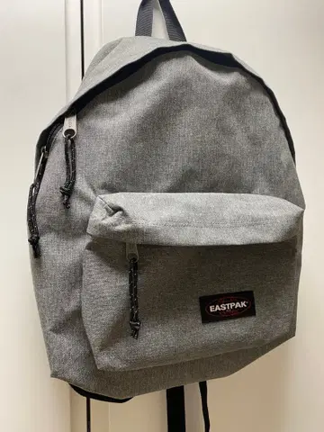 EASTPAK 그레이 백팩 백팩