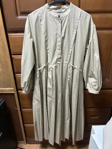 Ray BEAMS 플리츠 원피스