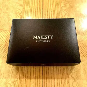 MAJESTY PLATINUM X 골프공 1더즌 12개입
