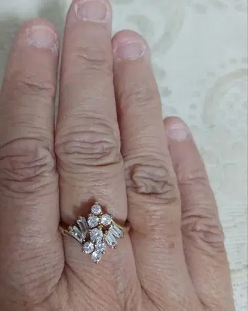 골드 컬러 반짝반짝 반지