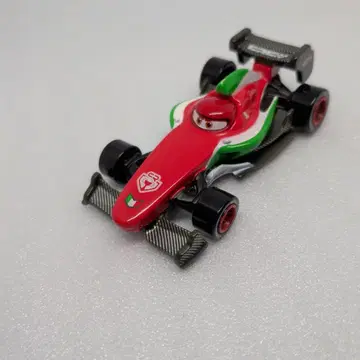 카즈 토미카 프란체스코 베르누이 카본 레이서