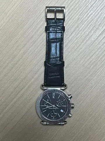 Salvatore Ferragamo 크로노그래프 블랙 가죽 시계