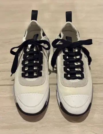 모노톤 스니커즈 배송비 포함