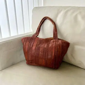 브라운 가죽 스트라이프 핸드백 토트백