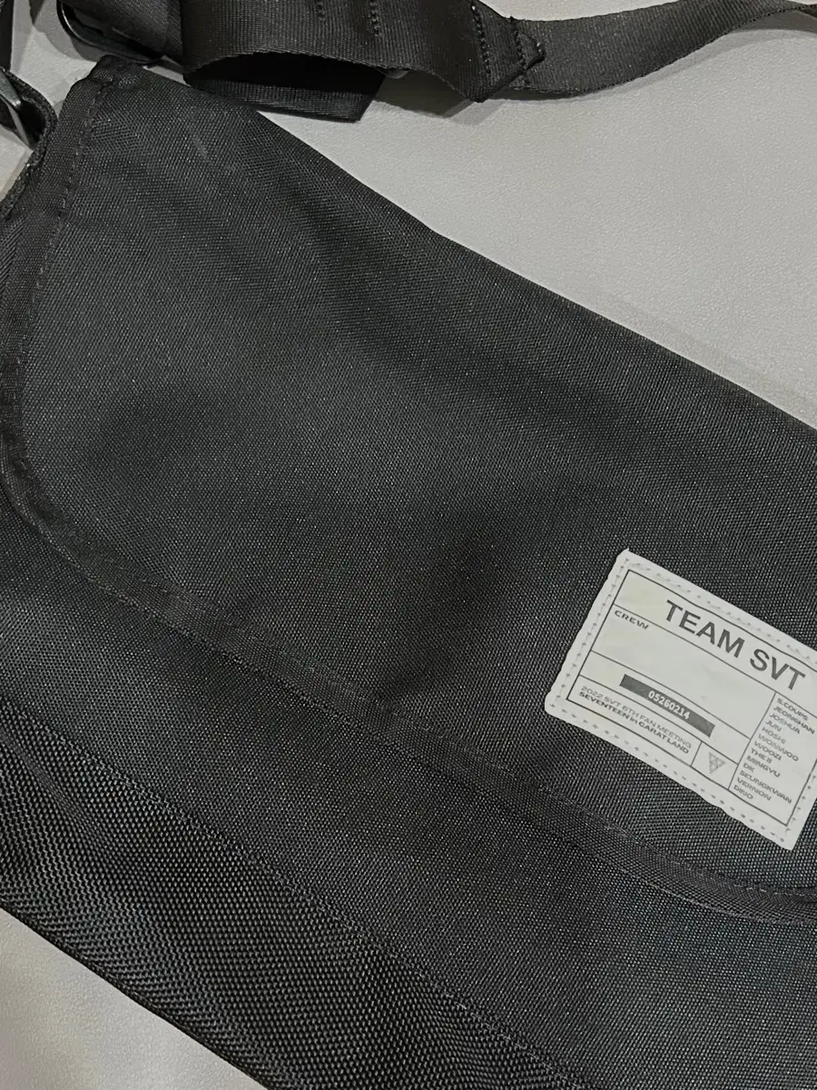 Seventeen 2022 Caratland Crossbody Bag wts