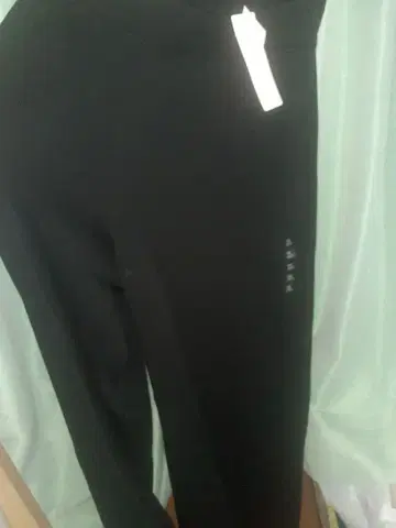 새상품 UNIQLO 블랙 웜 플리스 스트레이트 팬츠 XL 사이즈
