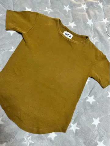 ch!iiibag 반팔 티셔츠