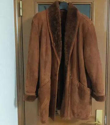 램스킨 브라운 무스탕 코트