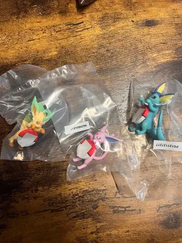 제일복권 포켓몬 F상 길거리 산책 챠링 프렌즈 에브이, 샤미드, 리프피아