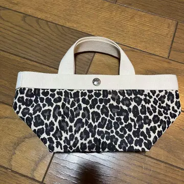 에르베샤 펠리에 팬서 블랑 토트백 701