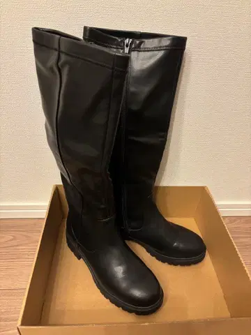 [ 새상품급 ] oriental traffic 블랙 롱 부츠 합성 피혁제