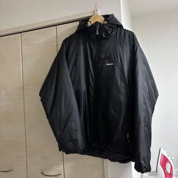 명작 00s patagonia 퍼프볼 스웨터 블랙