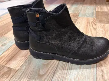 Jungla 블랙 가죽 지퍼 부츠 스페인산