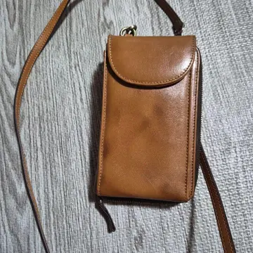 가죽 스마트폰 숄더백 브라운
