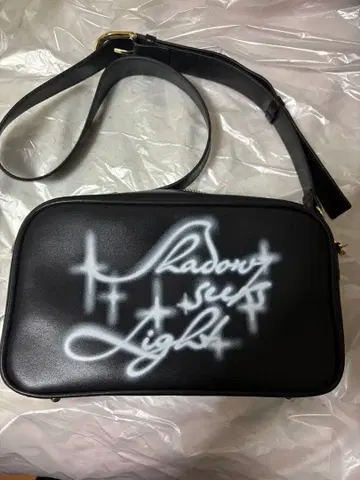 그래피티 디자인 숄더백