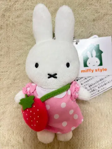 [12/31까지] 미피 스타일 딸기 미니백 미피 마스코트