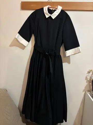 foufou 바이컬러 반팔 원피스