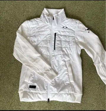Oakley 퀼팅 자켓 화이트 중고 배송비 포함