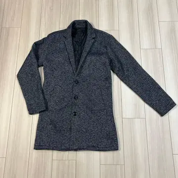 새상품급 블랙 그레이 믹스 미들 기장 체스터 코트