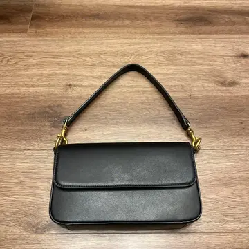 Mila owen 블랙 숄더백