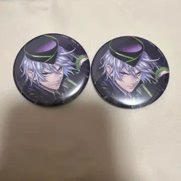 트위스테 캔뱃지 기숙사복 실버