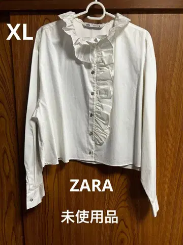 신고품 미사용품 ZARA 숏 기장 비쥬 버튼 프릴 블라우스 화이트 XL