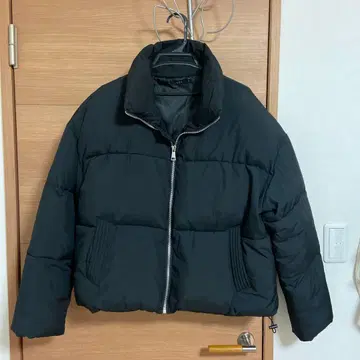 G.O.C. 블랙 다운 자켓 M 사이즈