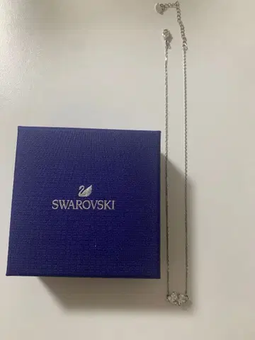 Swarovski 실버 하트형 목걸이