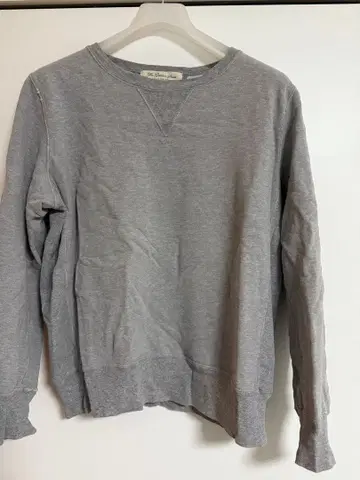 새상품급 레미 리프 맨투맨 그레이 M 사이즈