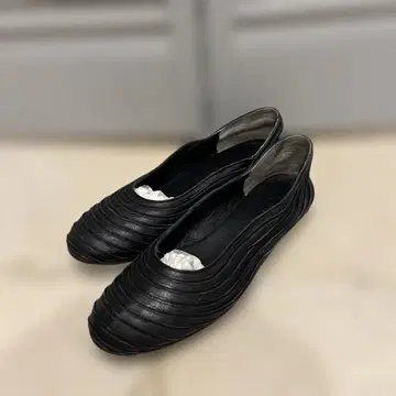 요건 레일 플랫슈즈