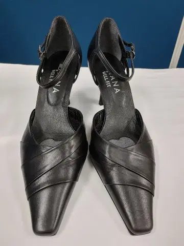 DIANA 다이애나 펌프스 블랙 23cm EE