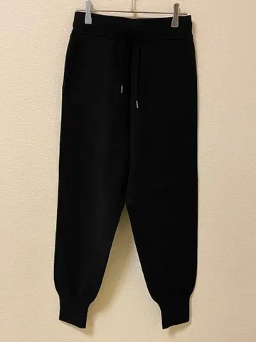 새상품 저널 스탠다드 리룸 니트 조거 팬츠 블랙
