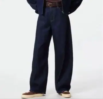 유니클로 배기 커브 청바지 28인치