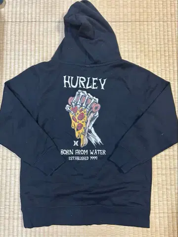 Hurley 블랙 후드 부착 후드티 160cm