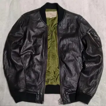 AVIREX MA-1 플라이트 자켓