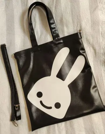 CUNE 큔 PVC 숄더 토트백