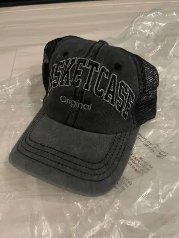 BASKETCASE 메쉬 캡