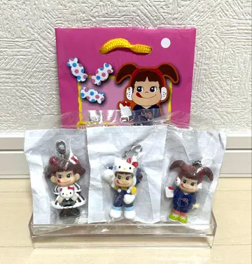 [ 새상품 미개봉품 ] 후지야 페코짱 & 헬로키티 피규어 인형 3종 세트