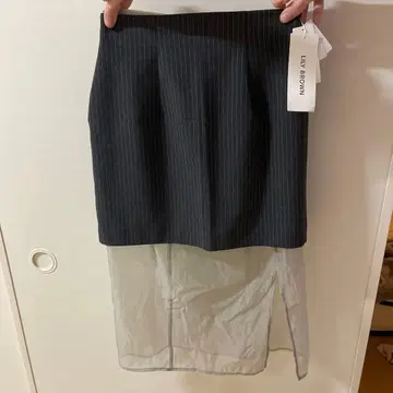 택 포함 LILY BROWN 스트라이프 타이트 스커트 무릎 기장
