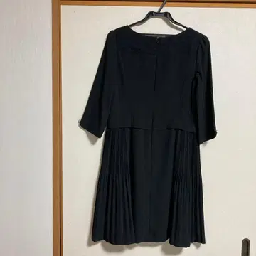 Feroux (페루) 블랙 플리츠 원피스 포멀