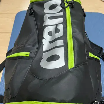 arena 백팩 블랙/그린