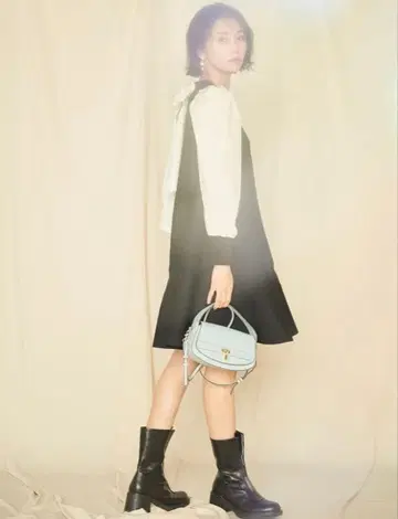 백리본 미니 원피스