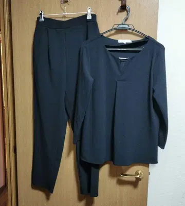 로페피크닉 팬츠 셋업 사이즈 40