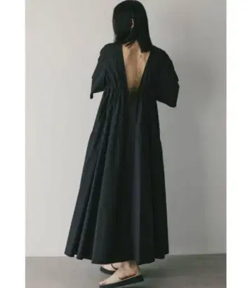 STYLEMIXER 백 오픈 티어드 원피스