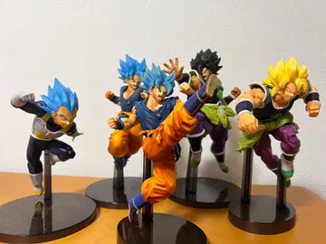 브로리 피규어 모음