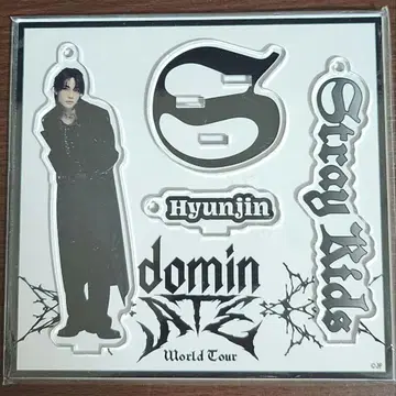 Stray Kids 현진 아크릴 스탠드 키링