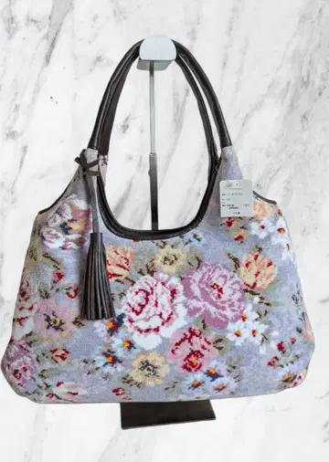 택 포함 새상품 HOTMAN 슈니르 직조 핸드백 장미