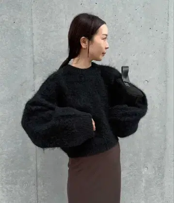 select MOCA 헤어리 숏 니트