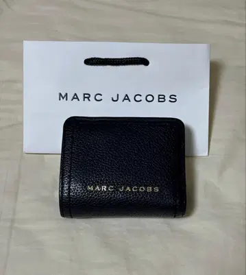 [ 가격 인하 ] MARC JACOBS 접이식 지갑 블랙
