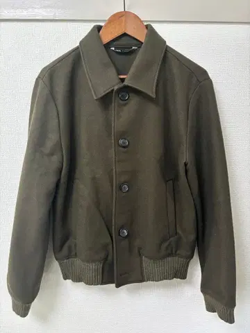 ZARA 울 자켓 카키 M 사이즈
